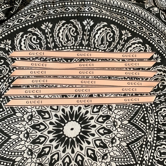 Gucci Bloom Ribbon Bundle - Picture 2 of 5